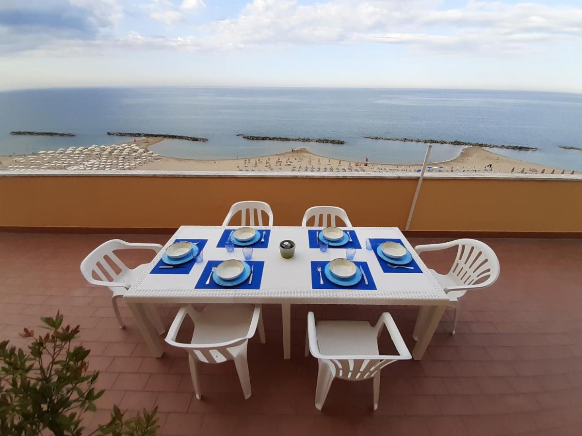 La Terrazza Sul Mare Daire Montesilvano Marina Dış mekan fotoğraf