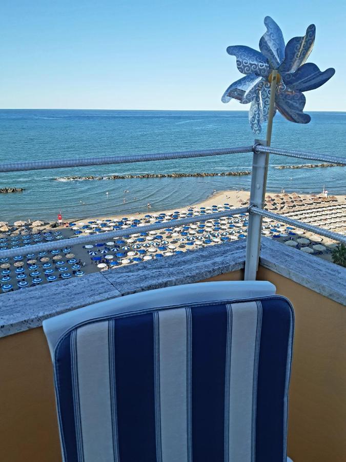 La Terrazza Sul Mare Daire Montesilvano Marina Dış mekan fotoğraf