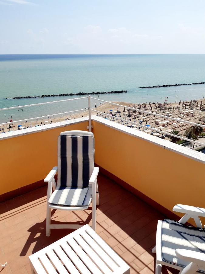 La Terrazza Sul Mare Daire Montesilvano Marina Dış mekan fotoğraf