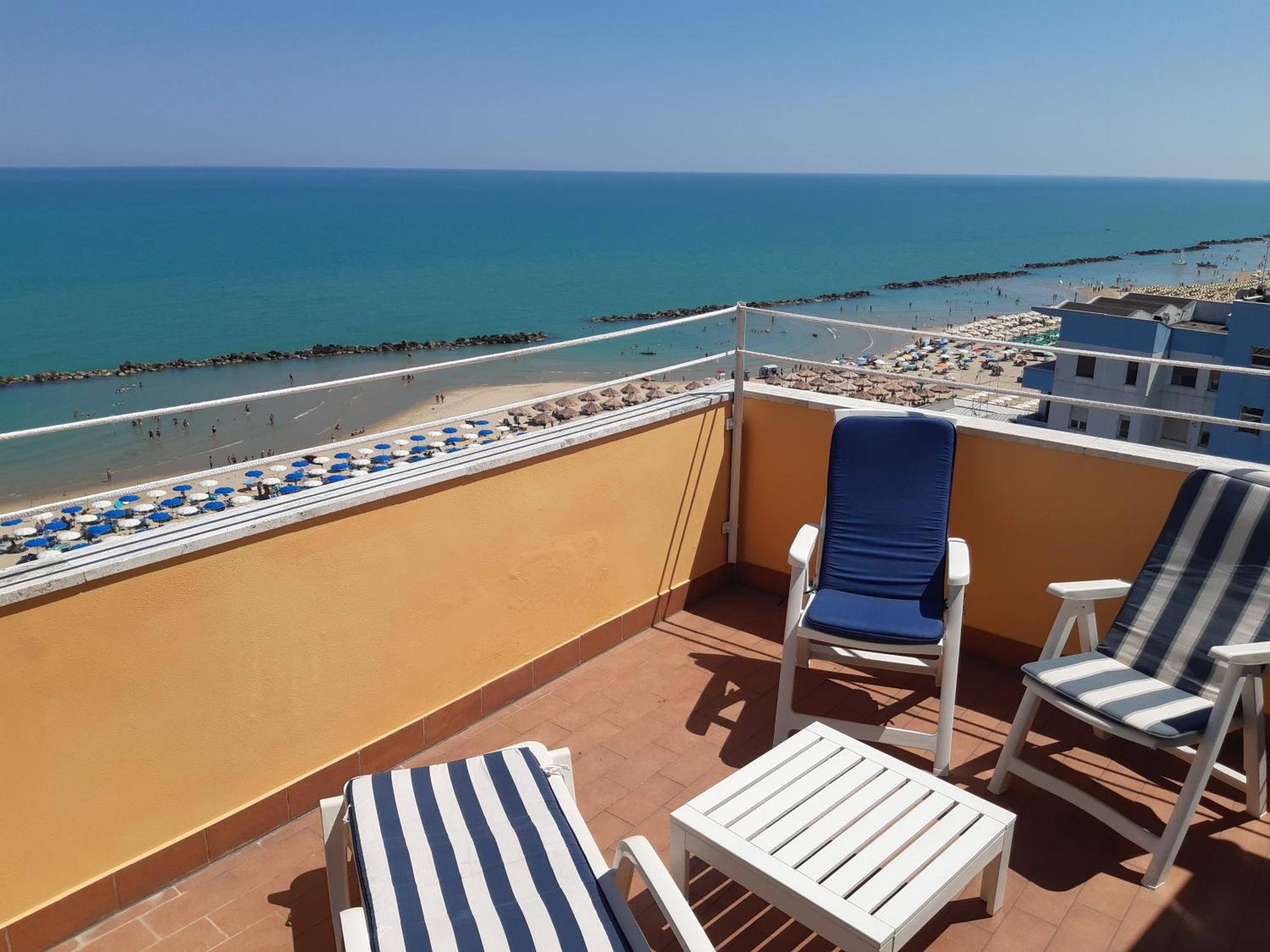 La Terrazza Sul Mare Daire Montesilvano Marina Dış mekan fotoğraf